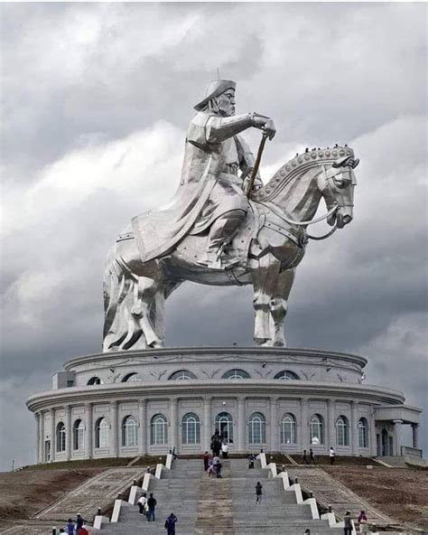 estatua gengis khan|Genghis Khan Statue in Tsonjin Boldog